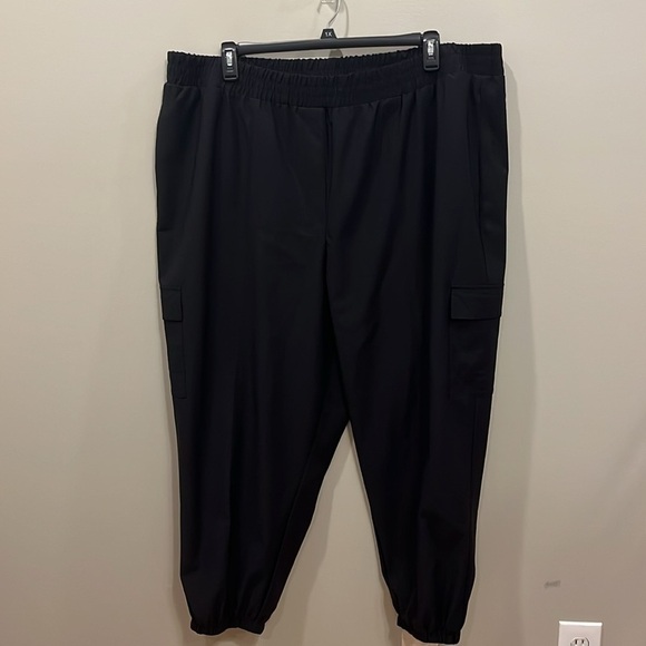 Lane Bryant Cargo Black Joggers Size 26 - Picture 1 of 7